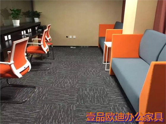 色彩繽紛辦公家具——接待區座椅及沙發