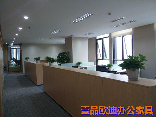辦公區域柜子