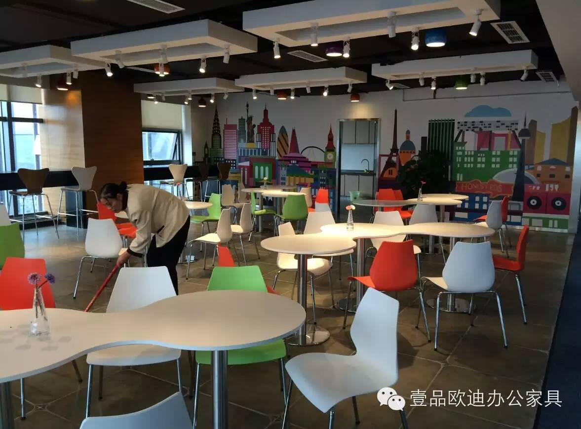這樣的辦公環境就算加班都興奮！-壹品歐迪工程案例