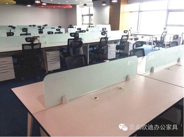 【央視新聞客戶端】京東JD讓老百姓放心網(wǎng)購(gòu)，壹品歐迪讓京東JD綠色辦公